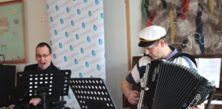 Raision Neliapilan 20-vuotisjuhlissa viihdyttiin musiikin parissa