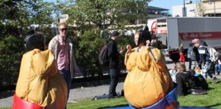 Naantalin rantapäivien elokuun lajikokeilussa tutustutaan sumopainiin