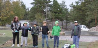 Raision Kaatiskunkku 6 -kilpailussa selvitettiin kaatopaikan nopein rc-kuljettaja