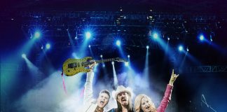 Paimiolaisen Veeti Kallion tähdittämä Rock of Ages on kasariviihdettä parhaimmillaan