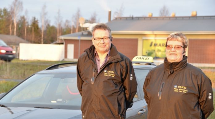 Taksi Kaskinen & Hyvärinen palkittiin Vuoden yrityksenä Sauvossa Sauvon Vuoden yritys 2019