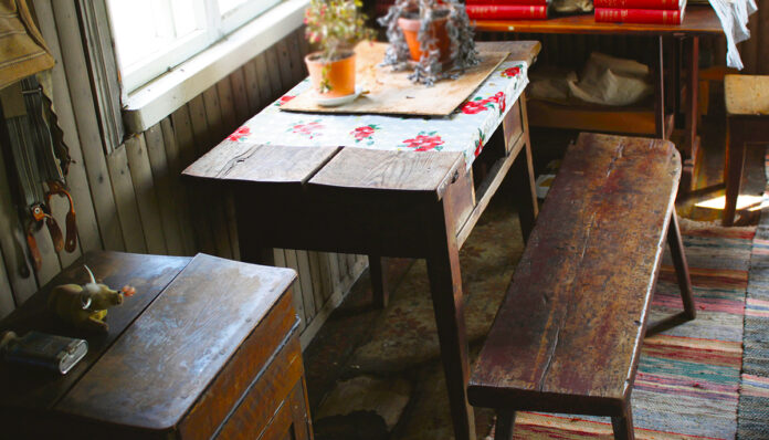 Paimion Pyolniitun museo 01 netti1200x800 Pyölniitun museo henkii todellista elämää 1910–1960 -luvuilta, jolloin kolme sisarusta, August, Ida ja Olga, asuivat Pajapellon tilalla. Kuva: Turun Seutusanomien arkisto / Ragip Önsoy.