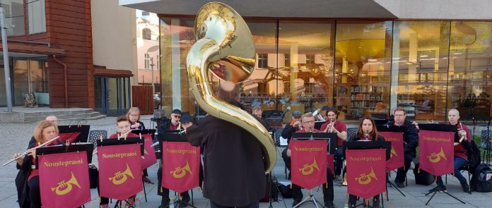 Gunnar Högnäsin kuvassa tunnelmia vuoden 2022 Turun puhallinmusiikkijuhlilta.