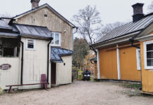 Tuuma-lehteä julkaisevalle Rakennusperinteen Ystävät ry:lle Kodiksamia-kirjallisuuspalkinto Iso-Puolalan historiallinen taloryhmä.