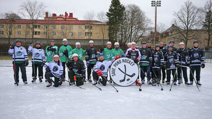 Save Pond Hockey -hyväntekeväisyysturnaus järjestetään nyt jo kolmatta kertaa. Kuva: Simo Ahtee.