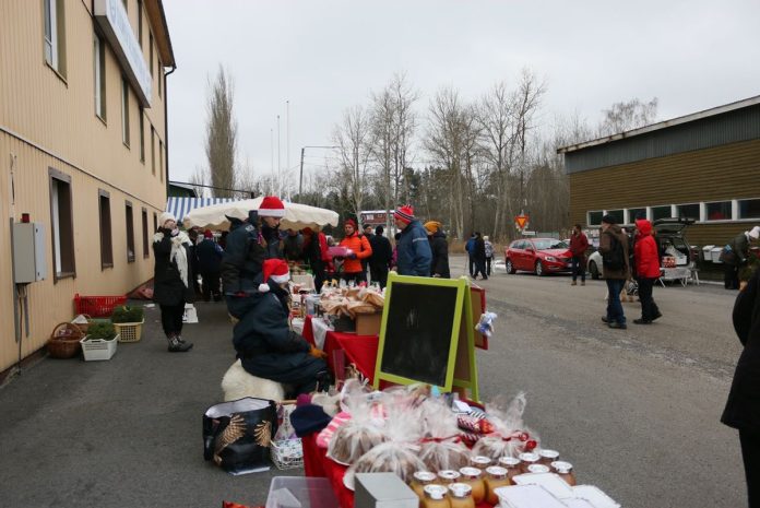 Röölän joulutori. Kuva: Tuulamaria Kangaslampi.