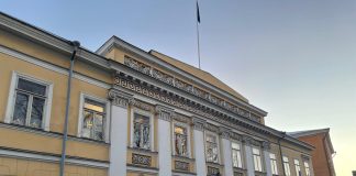 Hjeltissä ja Vimmassa tarjolla kesätyöinfoa nuorille Nuorten neuvontatalo Hjelt Turun Vanhalla Suurtorilla.
