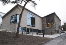 Martin Taidepäivät valloittavat Hirvensalon seurakuntakeskuksen Hirvensalon uusi seurakuntakeskus on suurempi kuin vanha, ja päivitetty tämän päivän tarpeita varten. Kuva: Turun Martinseurakunta.