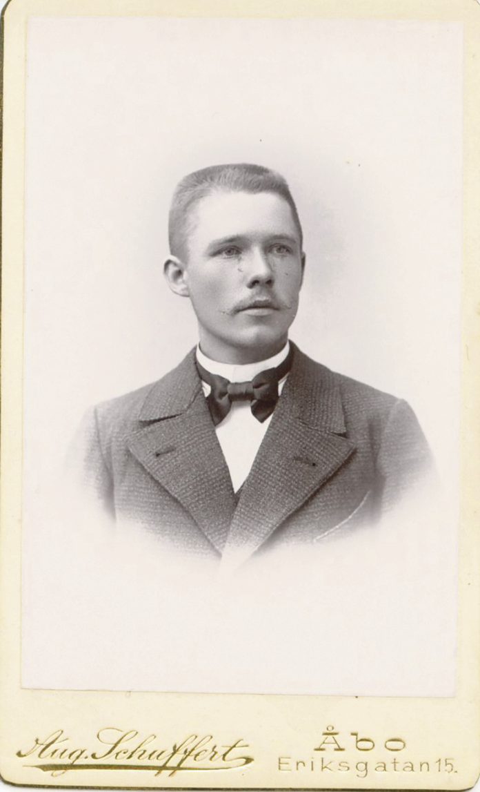 August Halkilahti (1874–1976) on yksi Halkilahden suvun edustajista.