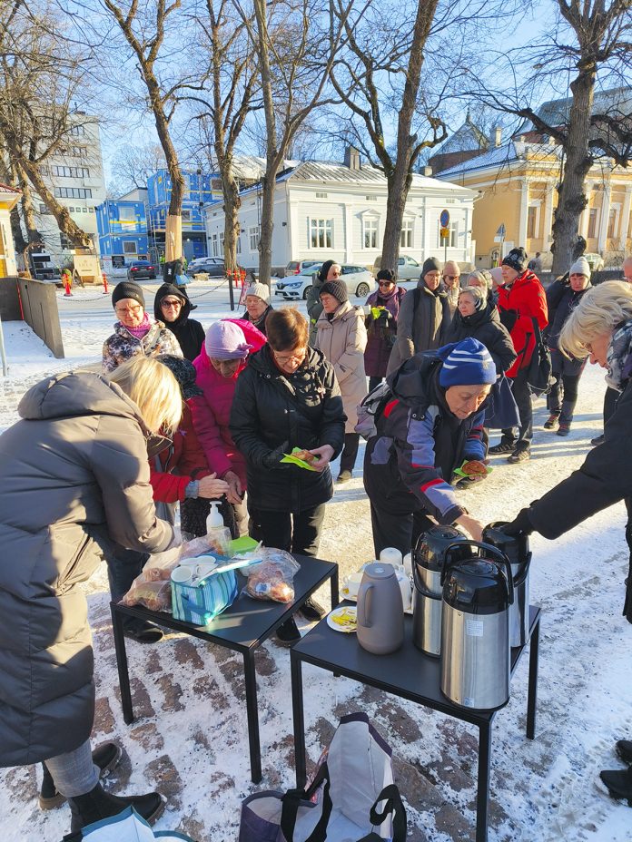 Liiku Lähellä -hankkeen vertaisviestijöiden tapaamisessa Sibelius-museolla oli yli 30 vertaisviestijää.