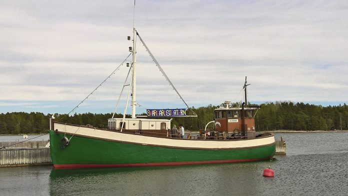 Saaristoteatteri web Skärgårdsteaternin esitys lähtee kiertueelle M/S Sälö -aluksella. Kuva: Skärgårdsteatern.