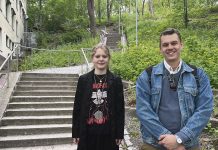 Tukenasi ry:n vapaaehtoistoiminta esittelyssä Turussa Turkulaiset Cornelia ja Robert ovat tavanneet Tukenasi ry:n TUAS-toiminnan kautta pari kertaa kuukaudessa omien aikataulujensa mukaan. Kuva: Katariina Mäkinen-Önsoy.