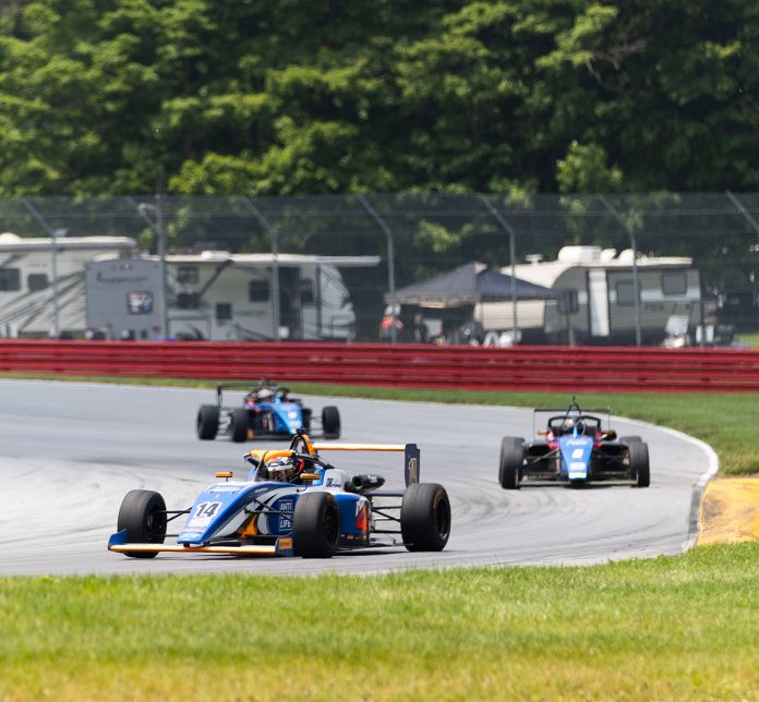 Vilho Aatola Mid-Ohio web kuva Mehmet Kara Vilho Aatola 6.–8. kesäkuuta Mid-Ohio Sports Car Course -radalla. Kuva: Mehmet Kara.