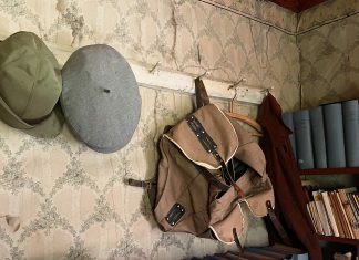 Tulevaisuusperintöverstaassa pohditaan August Pyölniitun onnellisuusoppia Paimiossa sijaitsevan August Pyölniitun museon interiööriä. Kuva: Janna Jokela.