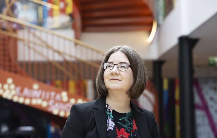 Vuoden 2025 yrittäjänainen on turkulaisen Tehden Oy:n Heli Nykänen. Kuva: Laura Vesa.