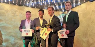 Joona Koivisto kruunattiin Mr. Young Finlandiksi Mr. Young Finland 2025 -finaalin yleisön suosikki Waltteri Vaarapuro, ensimmäinen perintöprinssi Ahasan Kabir Joy, Mr. Young Finland 2025 -voittaja Joona Koivisto sekä toinen perintöprinssi Juha-Heikki Lehmusto. Kuva: Ragip Önsoy.