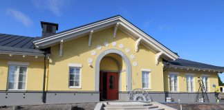 Piikkiön uudella seurakuntatalolla vietetään avajaisviikkoa Piikkiön seurakuntakeskus. Kuva: Piikkiön seurakunta.