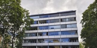 Kupittaalle kunniamaininta onnistuneesta julkisivuremontista Asunto Oy Kupittaanportin julkisivu remontin jälkeen. Kuva: Lounais-Suomen Isännöinti Oy, Maria Rantakangas.