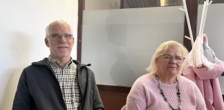 Virkeää toimintaa 40 vuotta Raision Seudun Eläkeläiset ry:n Seppo Kalliotie ja Eija Seppä kertovat juhlavuotta viettävän yhdistyksen toiminnasta.