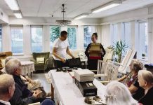 Turkulaisen palvelutalon asukkaiden näyttely Forum Korttelissa Turun Forum Korttelissa on esillä 4.–30.11. Parkinmäen palvelutalon asukkaiden Lådkamerans magi – Minäkö tämän tein? Laatikkokameran taikaa – Har jag gjort detta? -näyttely.