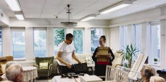 Turkulaisen palvelutalon asukkaiden näyttely Forum Korttelissa Turun Forum Korttelissa on esillä 4.–30.11. Parkinmäen palvelutalon asukkaiden Lådkamerans magi – Minäkö tämän tein? Laatikkokameran taikaa – Har jag gjort detta? -näyttely.