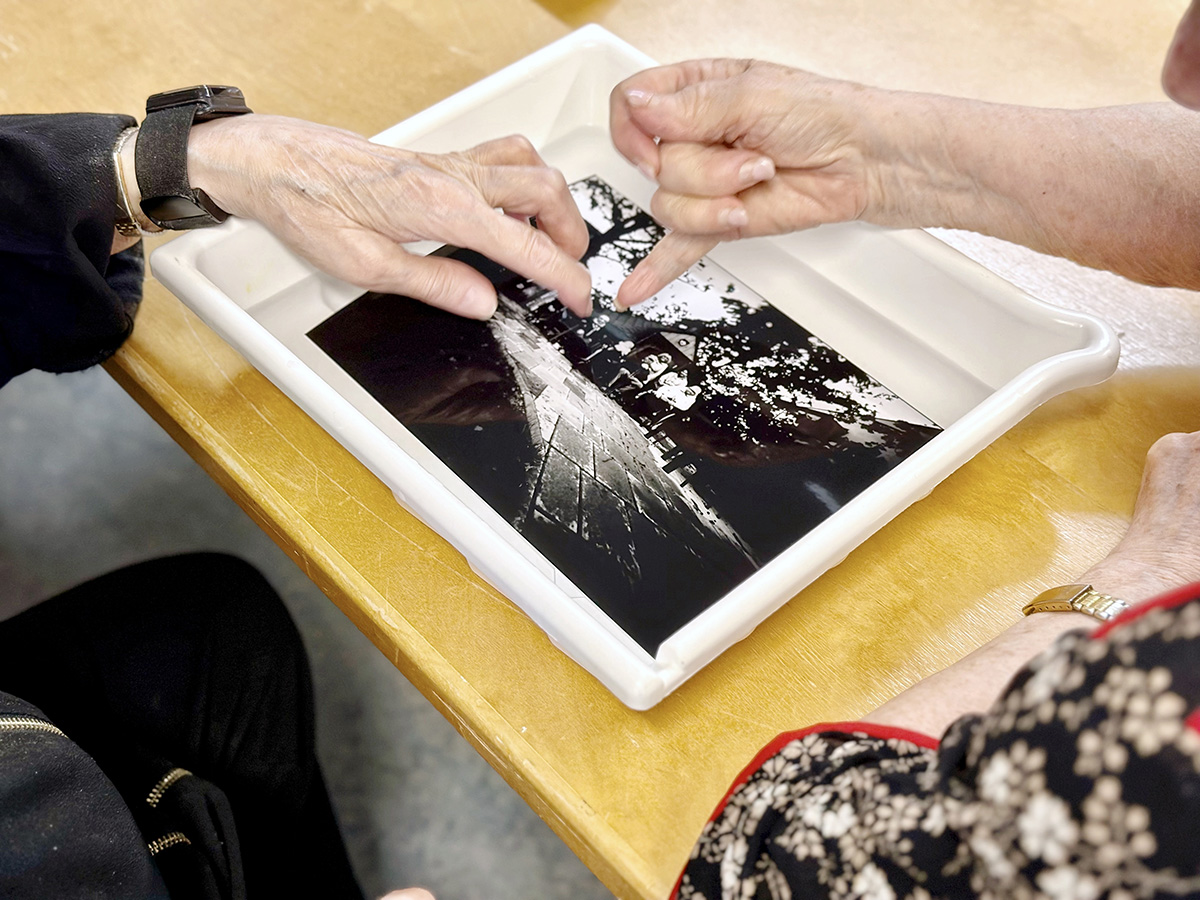 Lådkamerans magi – Minäkö tämän tein? Laatikkokameran taikaa – Har jag gjort detta? -näyttely Forum Korttelissa.