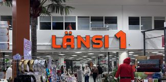 Joulunavaus Kauppakeskus Länsi1:ssä Länsi1:n joulunavaus. Kuva: Turun Seutusanomien arkisto.