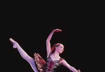 Turussa juhlitaan maailman baletin päivää pirueteilla ja preludeilla Vuoden 2024 baletin päivän Piruetteja ja preludeja -näytöksessä esiintyi Hertta Hannuksela (Suomen kansallisoopperan ja -baletin balettioppilaitos). Kuva: Sunneva Ollila.