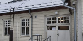 Sauvossa järjestettävällä Aisti ry:n luennolla käsitellään harrastamisen neuroesteettömyyttä Sauvon Seuralan kylätalo. Kuva: Turun Seutusanomien kuva-arkisto.