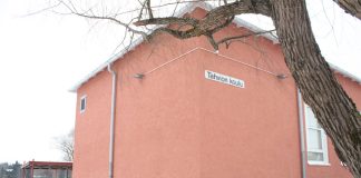 Menoa muksuille vielä marraskuussa Tahvion koulu. Kuva: Turun Seutusanomien arkisto.