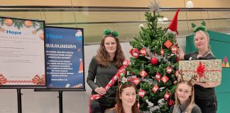 Joulumieli syntyy auttamisen halusta ja hyvistä teoista Prisman ja Hope ry:n keräysyhteistyö. Kuva: SOK.