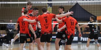 Raision Loimulle voitto ja kaksi pistettä Savo Volleylta Raision Loimu vs Savo Volley. Kuva: Hannu Tuominen.