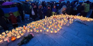 Hyökkäyssodan muistopäivän tapahtuma Turussa Hyökkäyssodan muistopäivää vietetään 22.2. virallisesti neljättä kertaa maailmanlaajuisesti. Turussa tapahtumat sijoittuvat Turun ortodoksiselle kirkolle ja Aurajoen rannassa olevalle Ukrainan muistopaikalle, jota on ehdotettu nimettäväksi ”Harkovan aukioksi”.