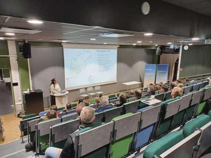 Valuma-aluesuunnittelun yleisötilaisuuksia järjestetään laajasti seudulla osana Saaristomeri-ohjelmaa. Kuva: Lounais-Suomen elinvoimakeskus.