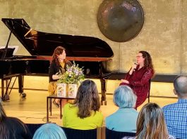 Kuusiston saaren lumoissa Ann-Christin Antellin kirjajulkkarit Sibelius-museossa 14. huhtikuuta. Kuva: Ragip Önsoy.