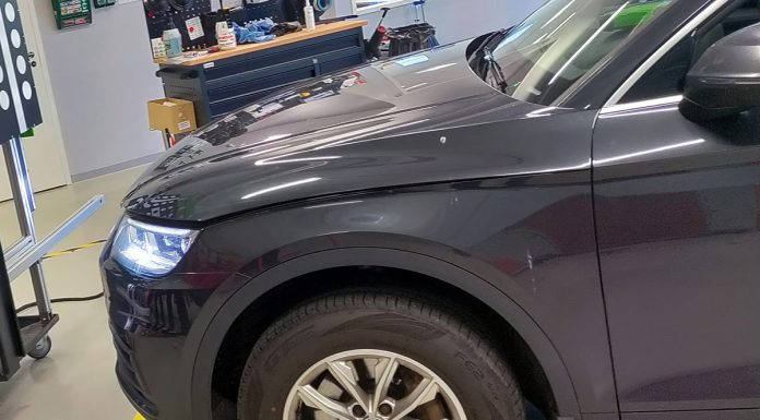 Teema | Tiukassa taloustilanteessa lykätään huoltoja Autohuolto. Kuva: Turun Seutusanomien arkisto.