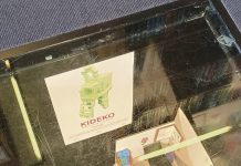 Turun pääkirjastolla on esillä Huvimaja-näyttely Lasten ja nuorten arkkitehtuurikoulu Kidekon oppilaat ovat taiteilleet upeita huvimajarakennelmia, joista on syntynyt kevätnäyttely Turun pääkirjastolle.