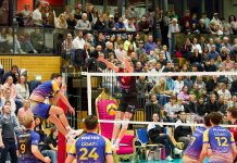 Raision Loimulle muutoksia valmennukseen ja huippukiinnitys pelaajistoon tuleville kausille Barock Volleys MTV Ludwigsburg passarinaan Tomi Saarinen. Vastassa cerebricks Volley Goats. Kuva: Anselm Berg.