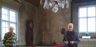 Kellot kumahtavat Merimaskun kirkon historian aikajanalla Visa Auvinen kertoo Merimaskun kirkon vaiheista toukokuussa järjestettävässä juhlassa, jossa myös julkaistaan hänen Merimaskun kirkko: 300-vuotias saariston helmi -teoksensa. Kuva: Katariina Mäkinen-Önsoy.