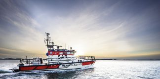 Vapaaehtoiset meripelastajat valmiina päivystyskauteen Turun Meripelastusyhdistyksen PV503 saa vappuna uuden nimen sponsorivaihdoksen myötä. Kuva: Turun Meripelastusyhdistys / Suomen Meripelastusseura.