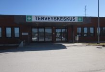 Raision sairaalan palveluja siirretään väistötiloihin Raision terveyskeskus. Kuva: Turun Seutusanomien arkisto.