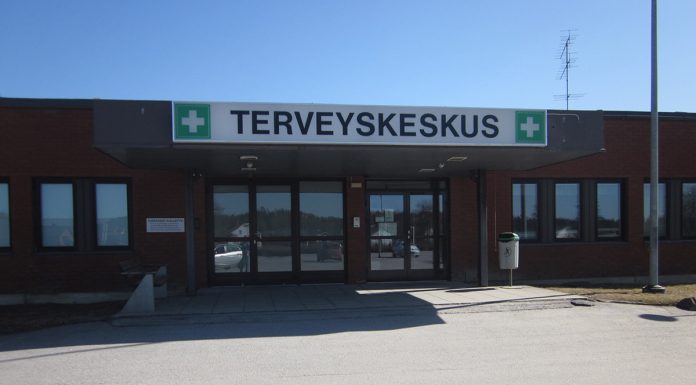 Raision sairaalan palveluja siirretään väistötiloihin Raision terveyskeskus. Kuva: Turun Seutusanomien arkisto.