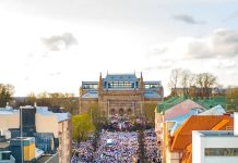 Turun liikennekeskus: Huomioi vappuaaton kulkueet sekä viikonlopun tapahtumat Turun Taidemuseonmäen tilaisuus. Kuva: Vapputori / Uprising.