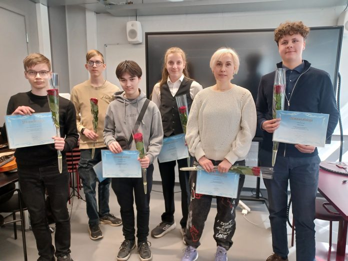 Ammatikka-matematiikkakilpailun palkitut. Kuva: MAOL ry / ammatillisen opetuksen toimikunta.