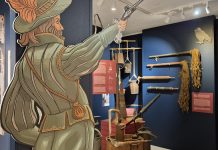 Hälytys!-näyttely vie aikamatkalle Naantalin palontorjunnan ja poliisin historiaan Hälytys! Palontorjunta ja poliisi Naantalissa -teemanäyttely. Kuva: Naantalin museo.
