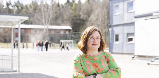 Paras paikka opettaa ja oppia | Turun Lausteella monikulttuurisuus on voimavarana Lausteen koulun rehtori Marjaana Ylönen. Kuva: Suvi Elo.