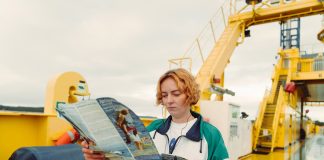 Saariston rengastie juhlii yhdeksänkymmentäluvun tunnelmissa Saariston rengastien juhlavuoden teema "Vuosi 1996 kohtaa vuoden 2026" tarjoaa ysärinostalgiaa. Kuva: Visit Parainen, Chris Alfthan/CATTB, EU:n Maaseuturahaston osarahoittama.