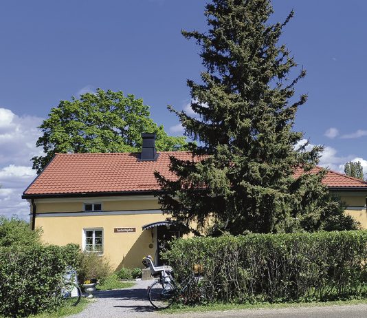 Draamaopastuksia Tuorlassa Tuorlan Majatalo. Kuva: Katariina Mäkinen-Önsoy / Turun Seutusanomien arkisto.