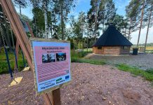 Mynäkyläily käynnissä Seuralan kota on yksi Mynäkyläilyn kohteista. Kuva: Mynämäen kunta.