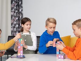 Vuoden Peli 2026 -kilpailun voittajat selvillä Vuoden Peli -kilpailussa korostuivat pelit, jotka tarjoavat jotain uutta, mutta ovat kuitenkin helppoja oppia. Kuva: Suomen Leluyhdistys ry.